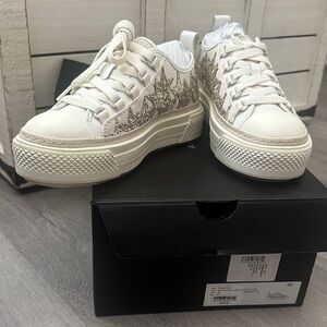 AMIRI Women's Cream Sneakers with Glittering Gold Stars